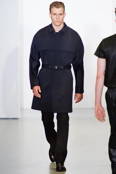 Look 14
